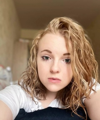 🌟 У меня есть множество возможностей для тебя - будь то уютное встреча в моей уютной квартире или я могу быть твоей спутницей на деловом ужине или важном мероприятии. 🔥 Отзывы моих клиентов говорят сами за себя - им нравятся моя чуткость, внимание к деталям и профессионализм. 💯 Мои фото искренние и полностью отражают то, как я выгляжу - привлекательная и соблазнительная. Если ты ищешь незабываемый опыт, то не сомневайся, свяжись со мной и ты не пожалеешь! 😘 Мирослава